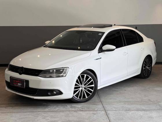 VOLKSWAGEN JETTA 2.0 TSI HIGHLINE 211CV GASOLINA 4P TIPTRONIC